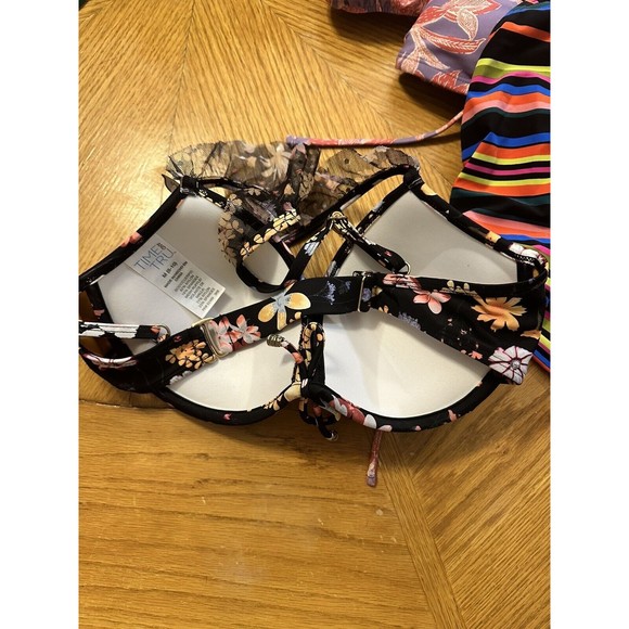 Lot of 6 Bikini and Tankini Swimsuit Tops Size Medium Pink Black EUC and 2 NWT - Picture 13 of 16